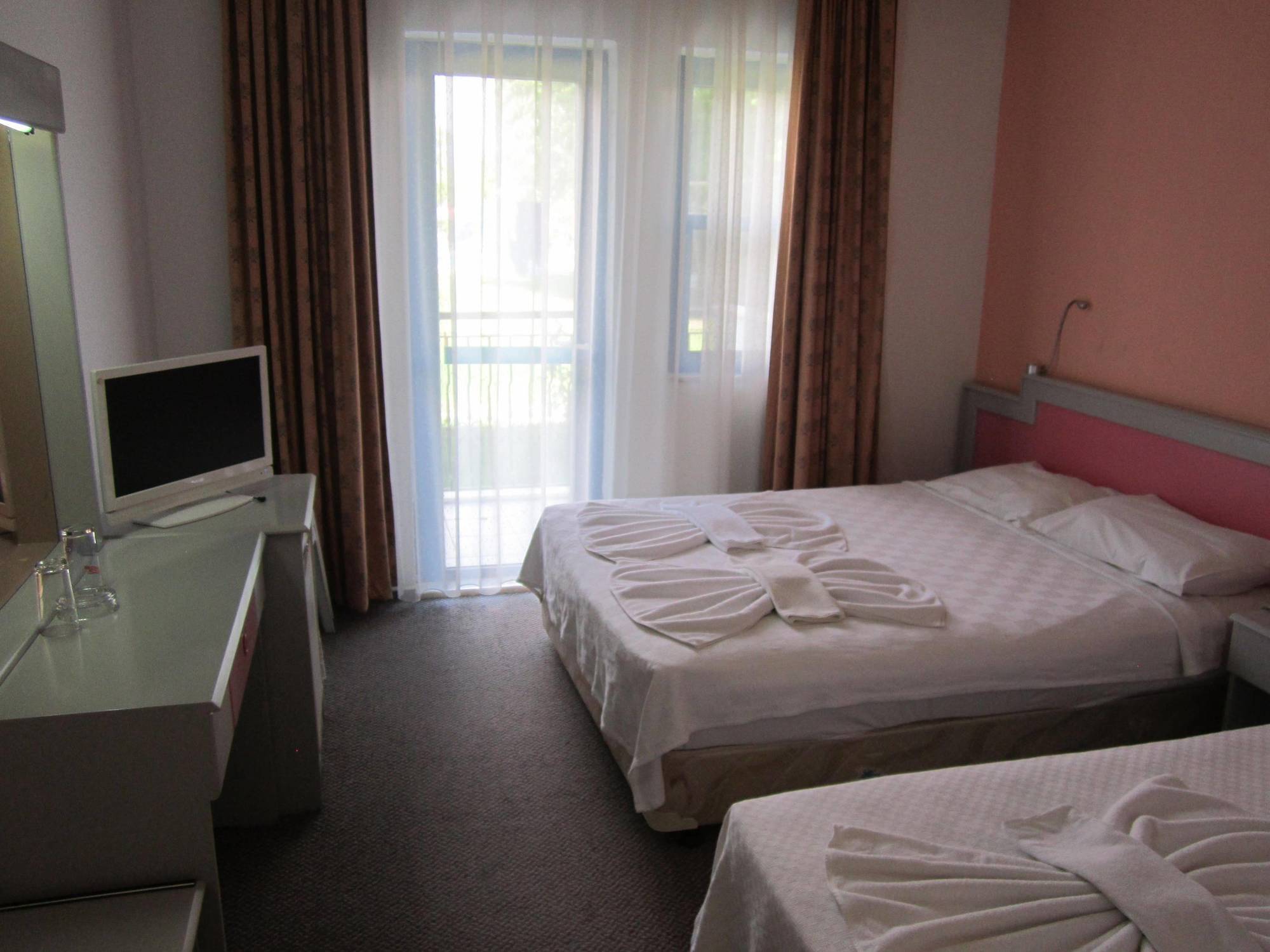 Aymes Hotel Φετιγιέ Εξωτερικό φωτογραφία